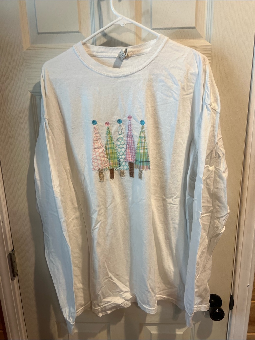 Comfort Colors White Women's T-Shirt with Christmas Tree Embroidery